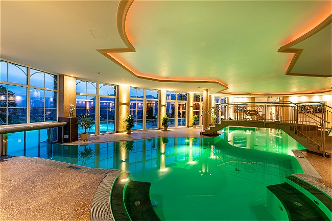 Indoor freshwater pool